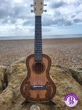 Load image into Gallery viewer, Ukulele CELTIC KNOT / DRAGON Design