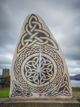 Load image into Gallery viewer, Clock Celtic Knot Design