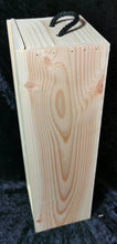 Load image into Gallery viewer, Bottle box IT'S WINE O'CLOCK design PERSONALISED FREE