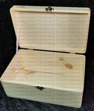 Load image into Gallery viewer, Handled Rectangle Box - Butterflies Design Personalised Free Box