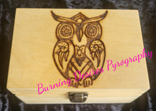 Load image into Gallery viewer, 16CM Luxury Pine Box Owl Design
