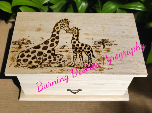 Jewellery Box Giraffe and Baby design