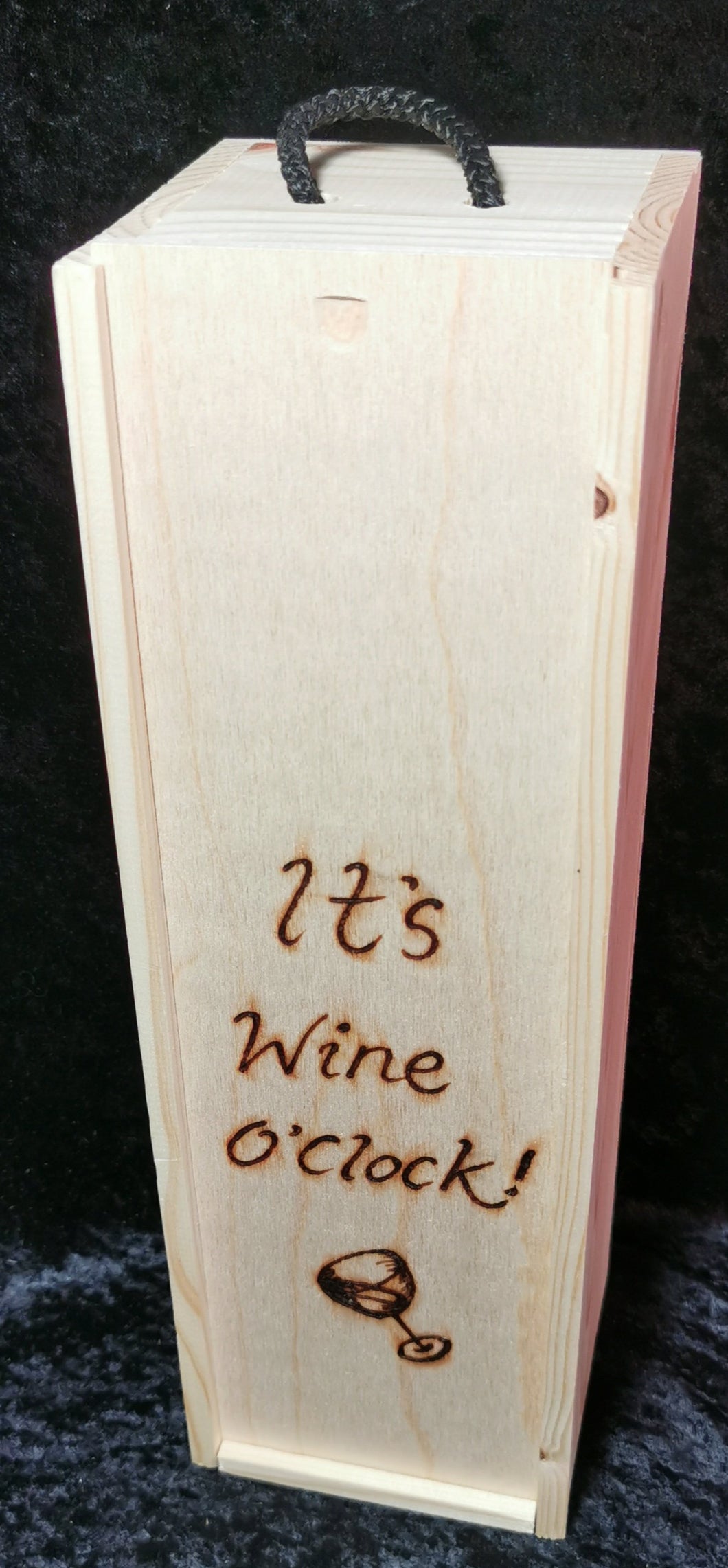 Bottle box IT'S WINE O'CLOCK design PERSONALISED FREE